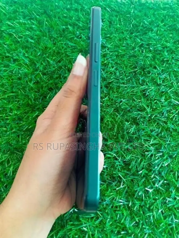 Vivo Y04 4GB/128GB (Used)