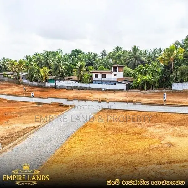 Residential Land for Sale in Homagama Road Moragahahena