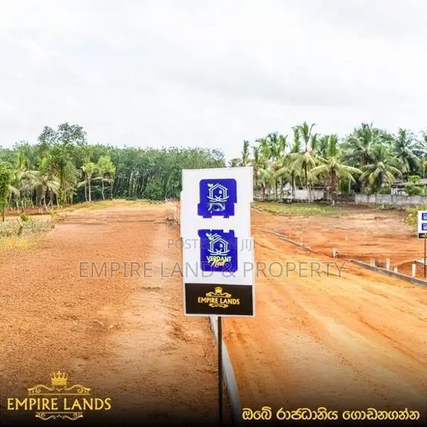 Residential Land for Sale in Homagama Road Moragahahena