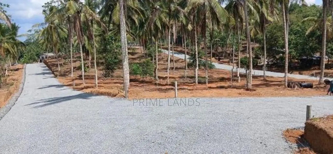 Kahathuduwa Land for Sale Close to Weniwelkola Bus Road