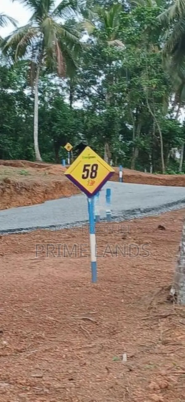 Kahathuduwa Land for Sale Close to Weniwelkola Bus Road