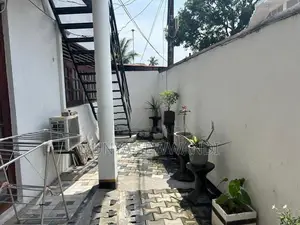 4 Bedroom Upstair House for Sale Moratuwa