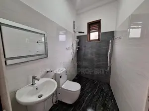 Athurugiriya Luxury House for Sale