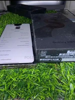 Samsung Galaxy S22 Ultra (Used)