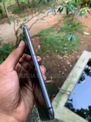 Apple iPhone 8 Plus (Used)