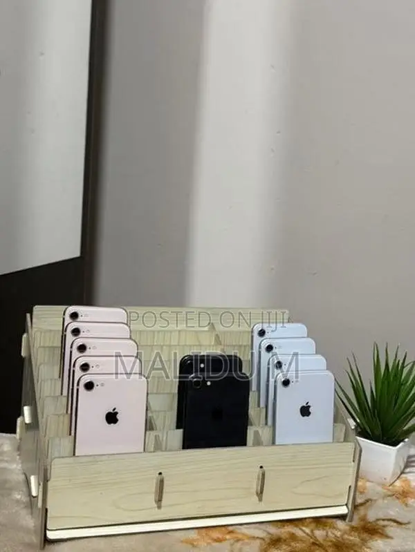 Apple iPhone 8 (Used)