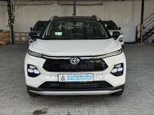 Toyota Urban Cruiser Taisor V Dual Tone 2026
