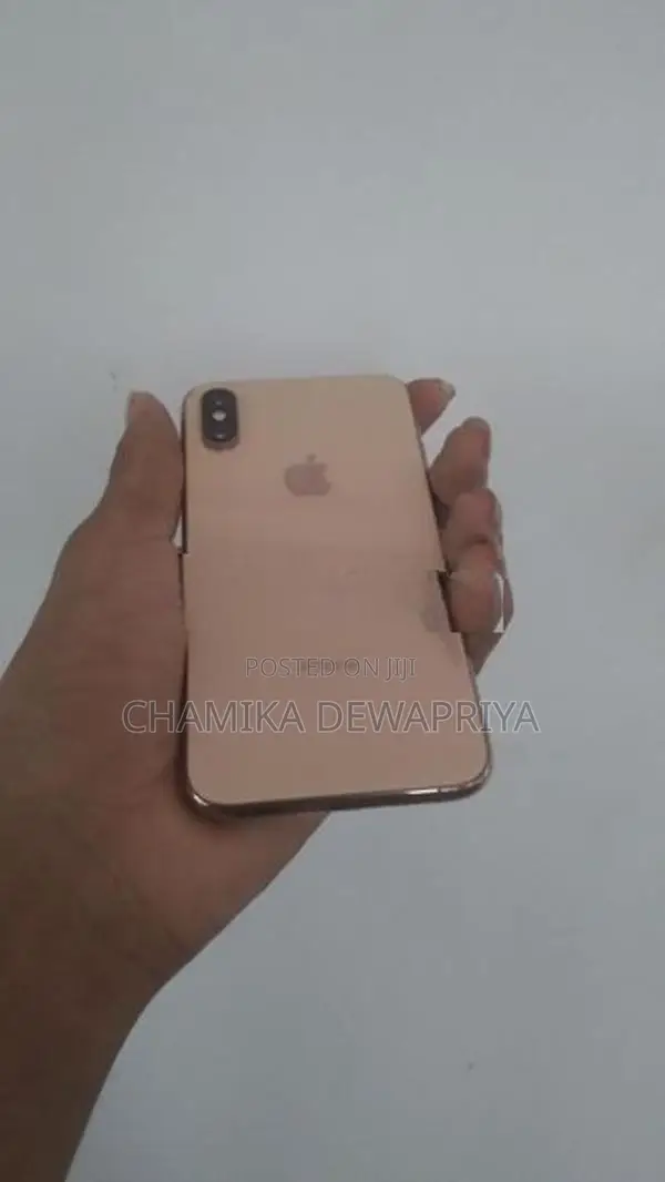 Apple iPhone XS (Used)