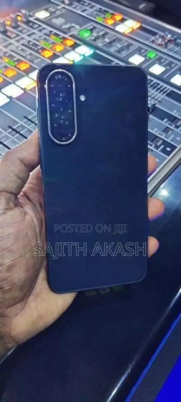 Samsung Galaxy A36 (Used)