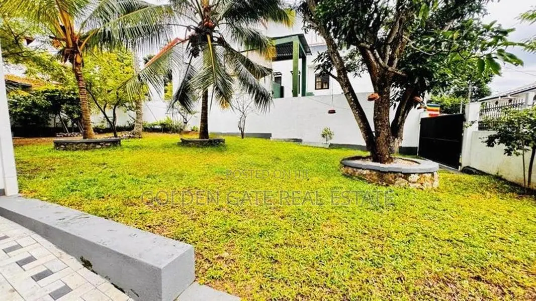 Kadawatha Perfect Land for Sale
