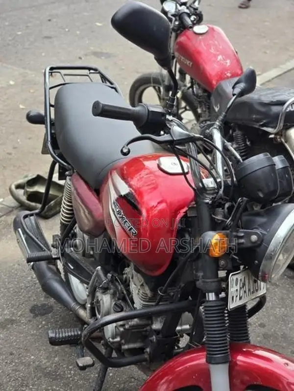 Bajaj Boxer 2012