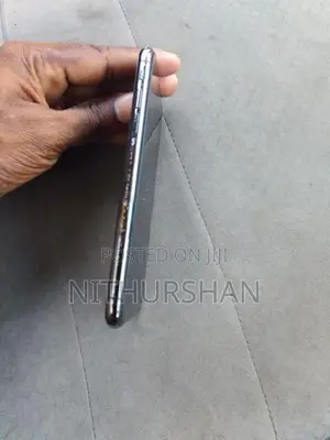 Apple iPhone X (Used)