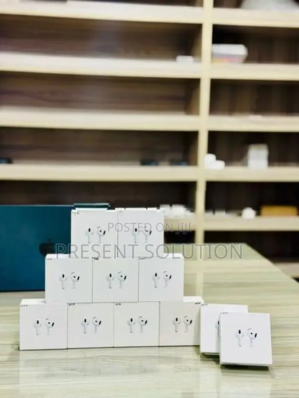 Apple Air Pods 4