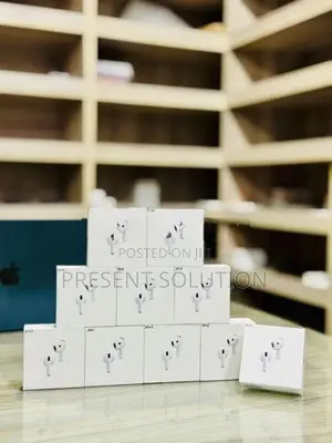 Apple Air pods 4 (ANC)