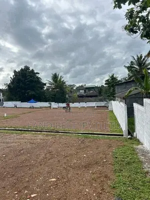 Land for Sale Makubura