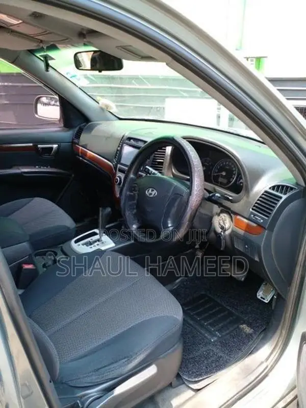Hyundai Santa Fe SUV 2006
