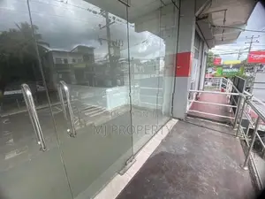 ( TC-1105)Highly Valuable 1st Floor Commercial Shop Space Rent in Mala