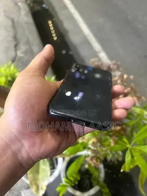 Apple iPhone XS (Used)