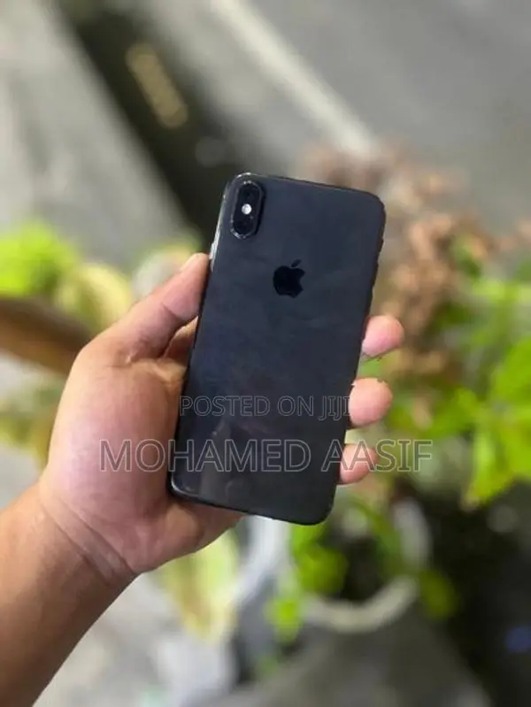 Apple iPhone XS (Used)