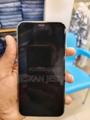 Apple iPhone 11 I phone (Used)