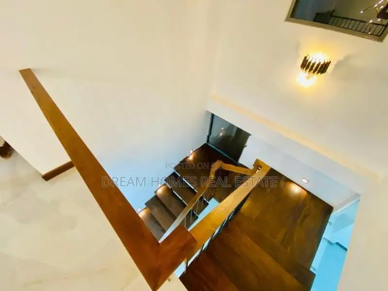 Brand New Designer Luxury House for Sale in Athurugiriya