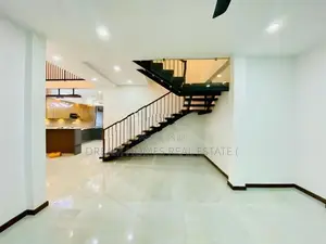 Brand New Designer Luxury House for Sale in Athurugiriya