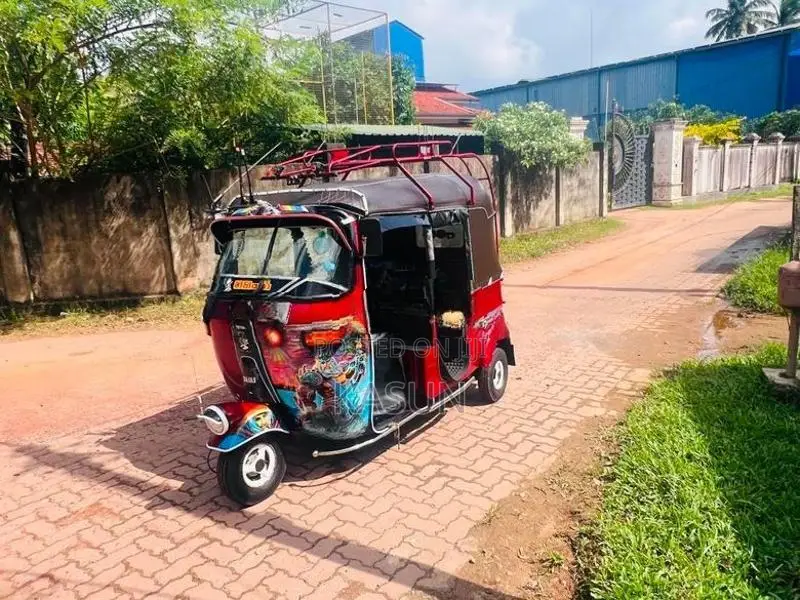Bajaj RE Three Wheeler 2006