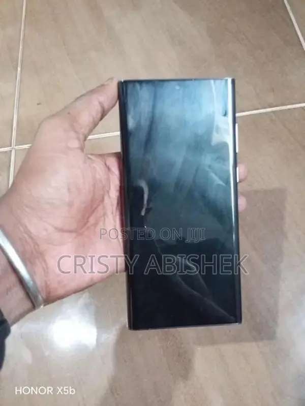 Samsung Galaxy S22 Ultra (Used)