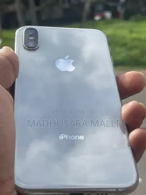 Apple iPhone XS (Used)