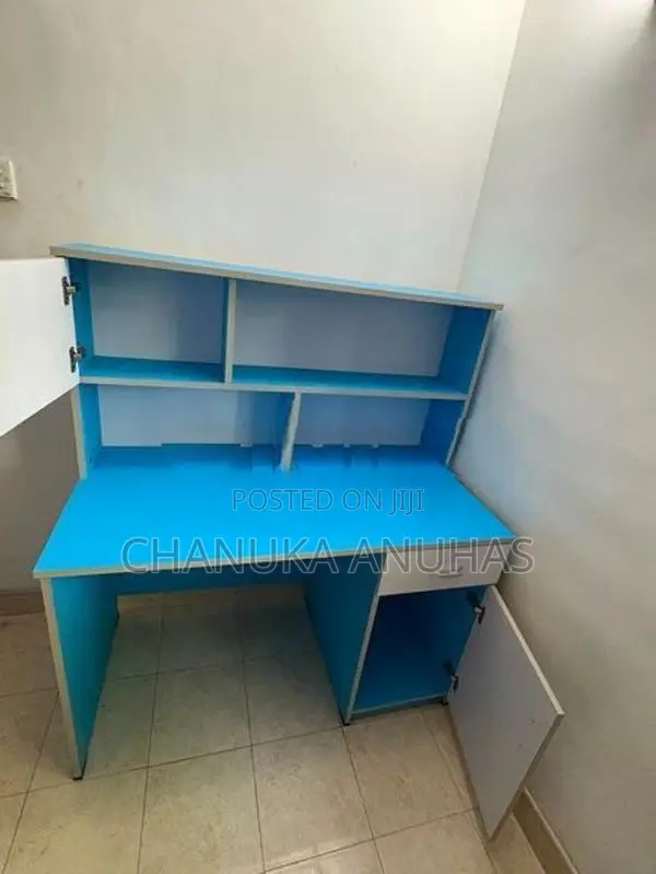 Damro Wooden Study Table with Bookshelf