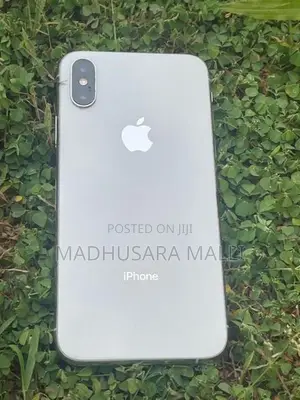 Apple iPhone XS (Used)