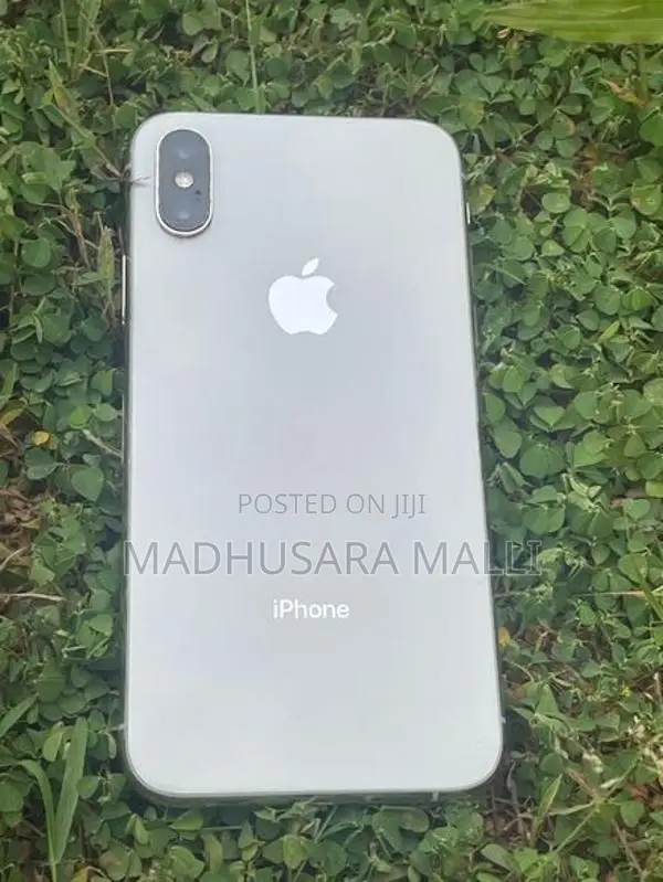 Apple iPhone XS (Used)
