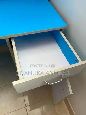 Damro Wooden Study Table with Bookshelf
