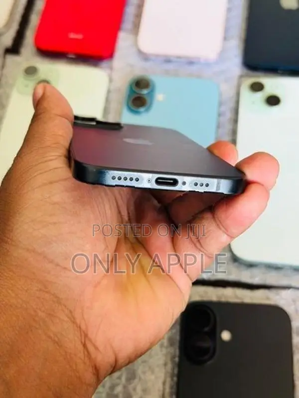 Apple iPhone 15 128GB (Used)