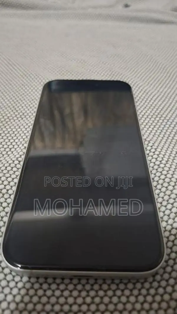 Apple iPhone 16 (Used)