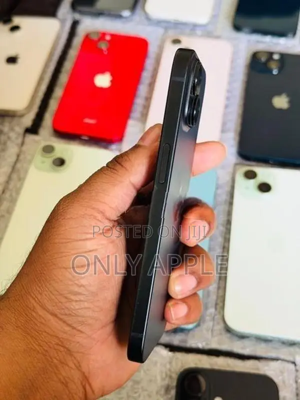 Apple iPhone 15 128GB (Used)