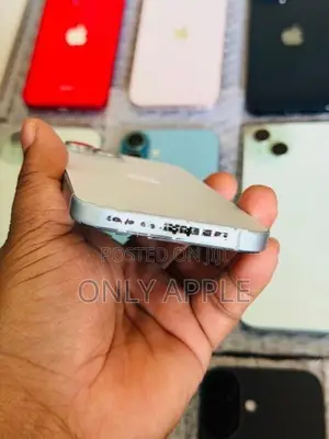 Apple iPhone 15 128GB (Used)