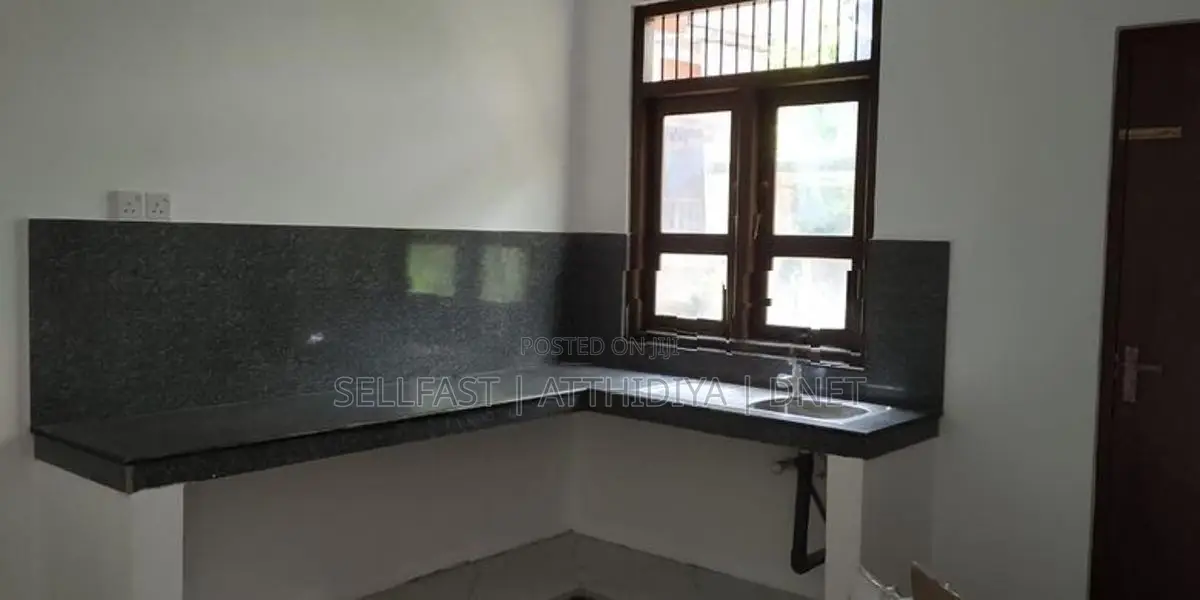 Upstair House for Rent in Panadura
