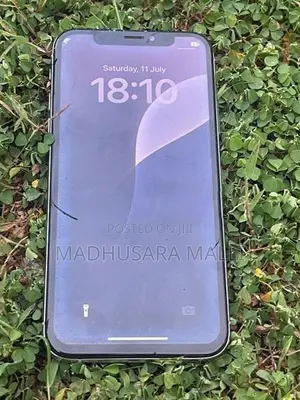 Apple iPhone XS (Used)