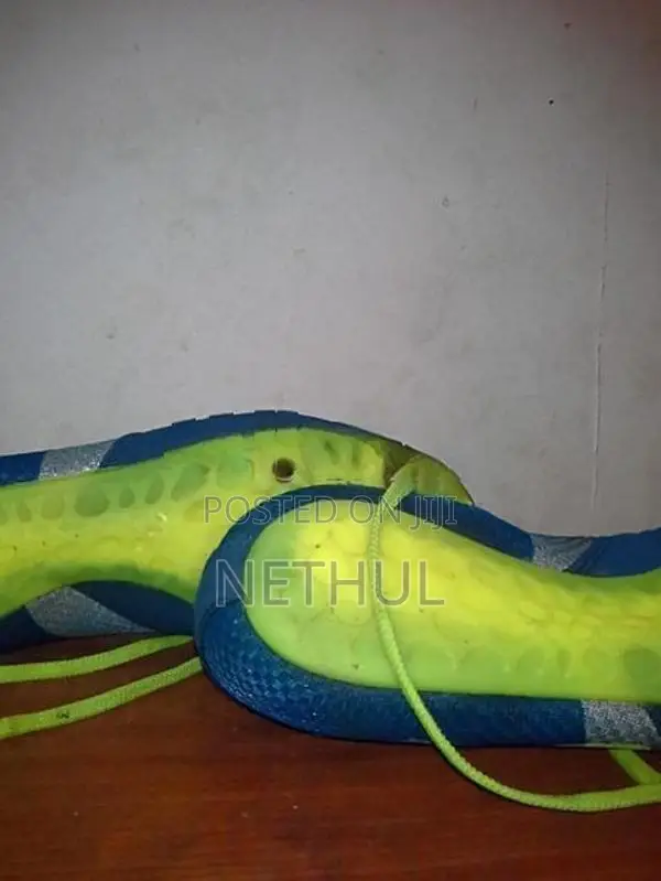 Spike shoes