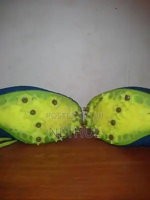 Spike shoes