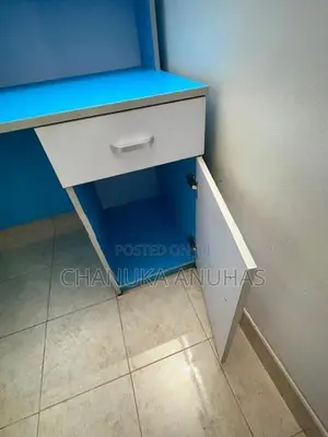 Damro Wooden Study Table with Bookshelf