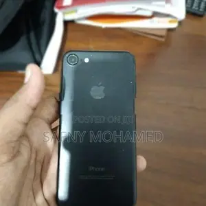 Apple iPhone 7 (Used)
