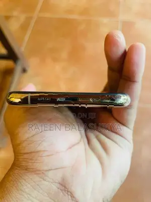 Apple iPhone XS Gold (Used)