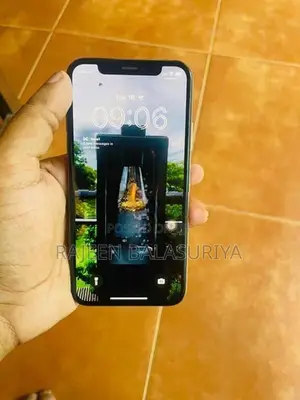 Apple iPhone XS Gold (Used)