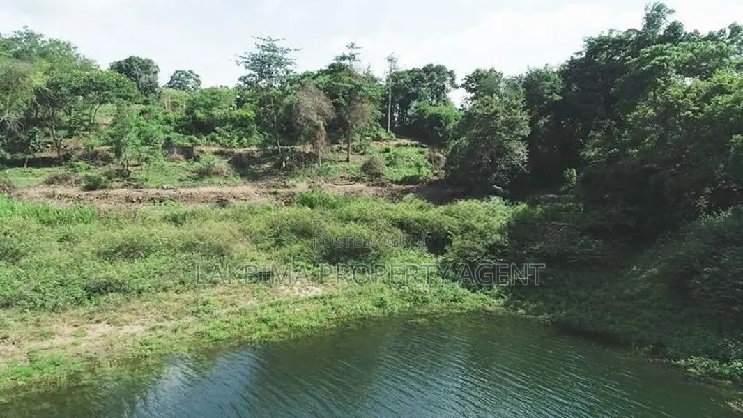Lake Front Land for Sale in Digana