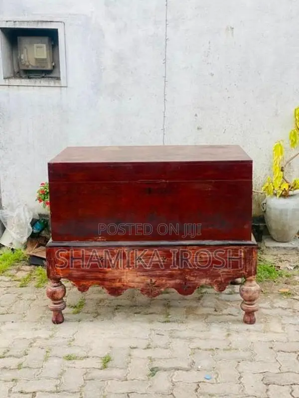Antique Pettagama