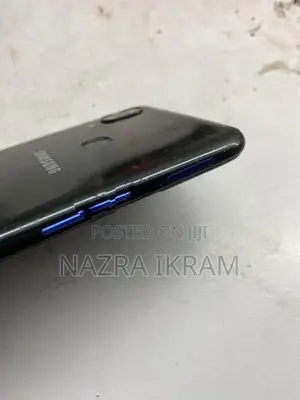 Samsung Galaxy A10 (Used)