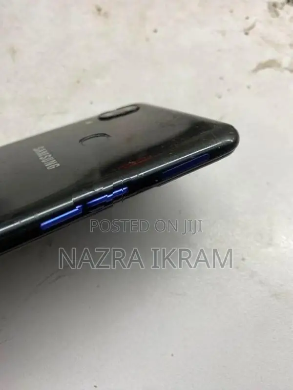 Samsung Galaxy A10 (Used)