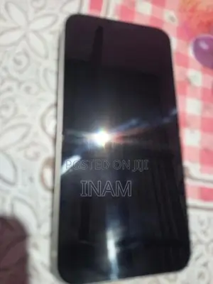 Apple iPhone 12 (Used)